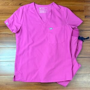 Figs Bright Pink Scrub Set